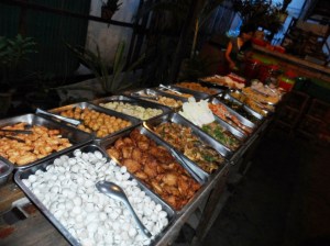 the 4 usd Khmer Shabu Shabu - BBQ Buffet ! super sulit .
