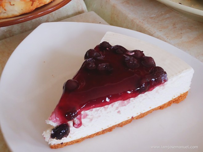 bastis brew blueberry cheesecake