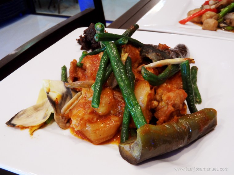 helens kitchen pork kare karre