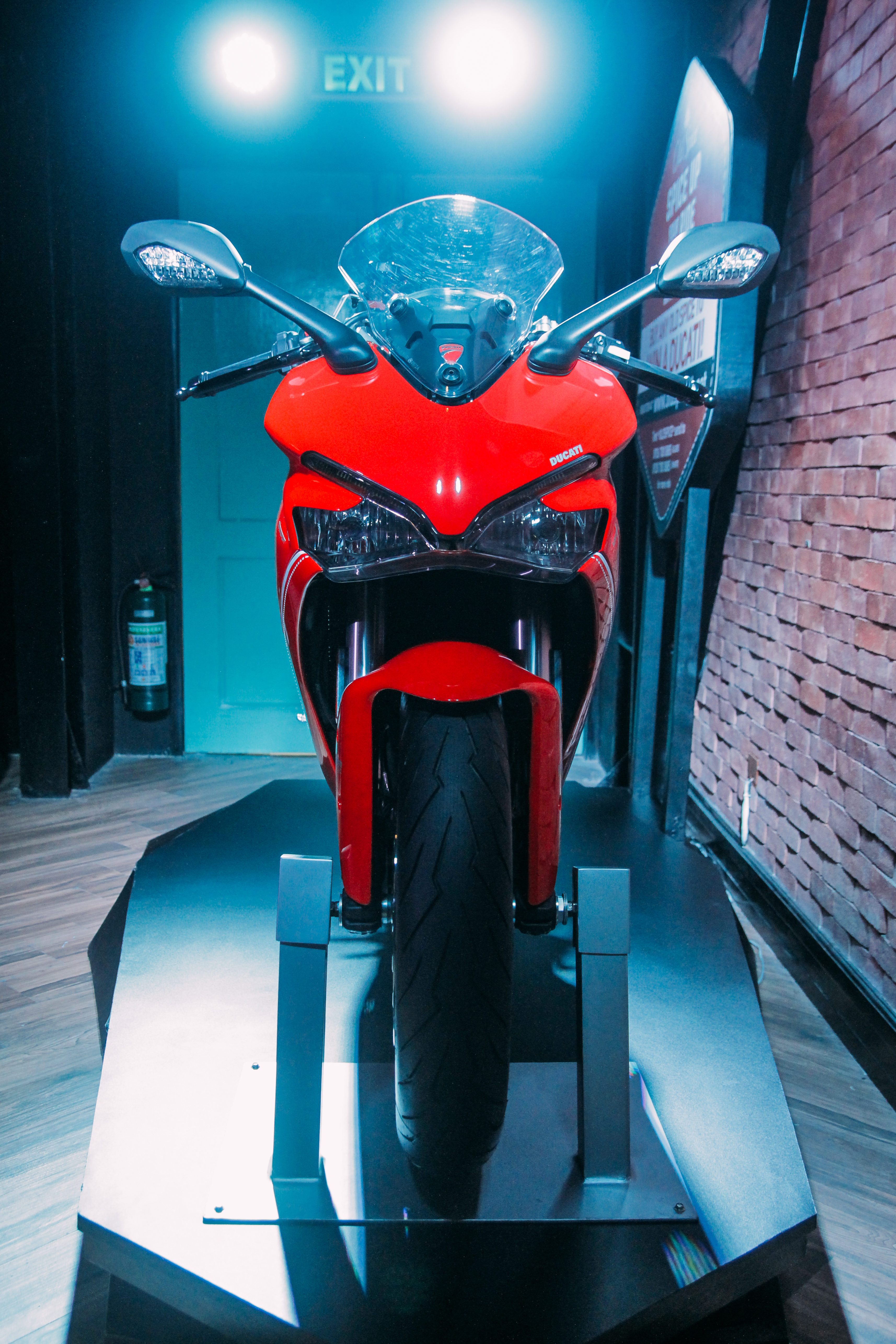 OS_DucatiFront